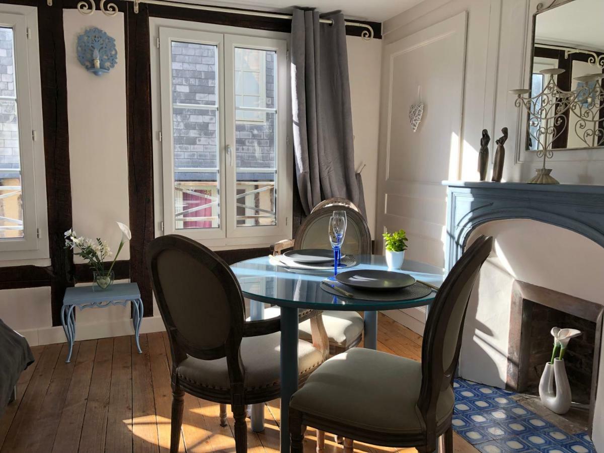 La Parenthese Du Capucin Apartment Honfleur Exterior photo